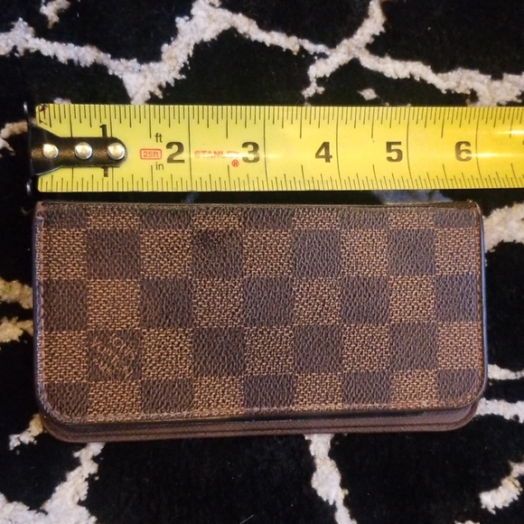 Louis Vuitton Cell Phone Case - Picture 5 of 6